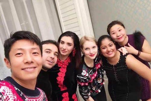 撒贝宁爆料爸爸趣事视频,爸爸的搞笑日常，笑料百出！  第3张